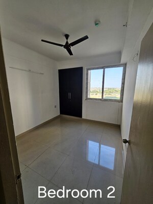 Room in 3 BHK Apartment at ATS Allure, Sector 22d Yamuna Expressway – for Rent