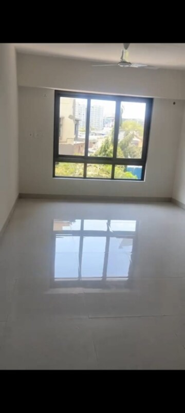 Room in 3 BHK Apartment at Atmiya Centria, Santacruz East – for Sale