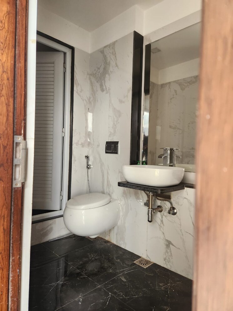 Bathroom, ruparel-ariana 2 Bedroom 804 Sq.Ft. Apartment In Parel Mumbai 9269927