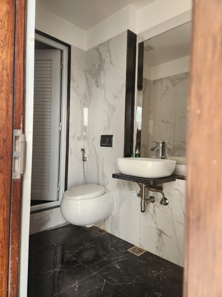 Bathroom, ruparel-ariana 2 Bedroom 804 Sq.Ft. Apartment In Parel Mumbai 9269927