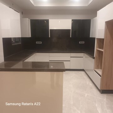 Kitchen in 3 BHK Builder Floor at Sector 57 – for Rent