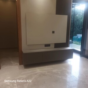 Room in 3 BHK Builder Floor at Sector 57 – for Rent