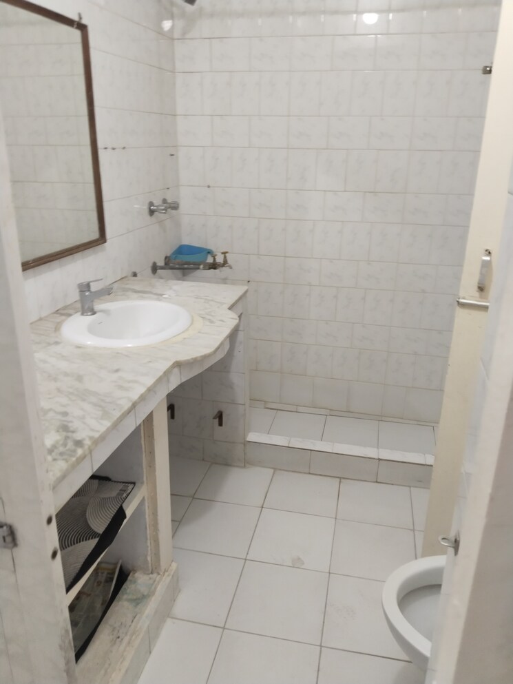 Master Bedroom, gomti nagar 1.5 Bedroom 800 Sq.Ft. Builder Floor In Gomti Nagar Lucknow 9269951