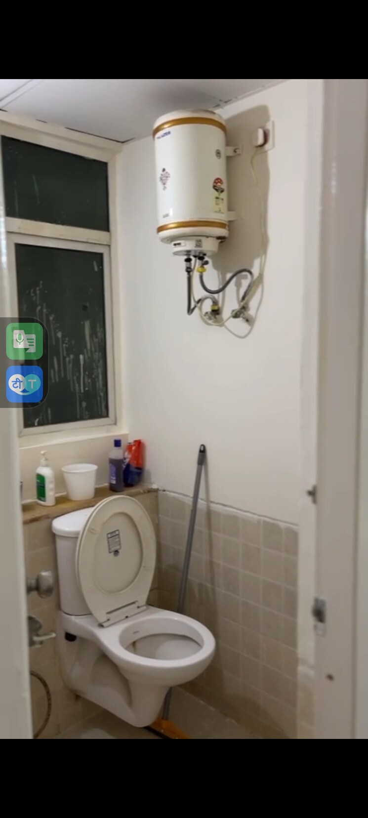 Bathroom, jaypee-greens-kosmos 2 Bedroom 850 Sq.Ft. Apartment In Sector 134 Noida 9269969