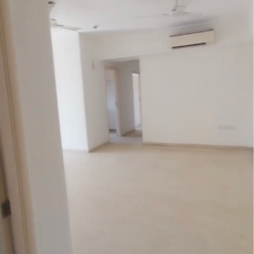 Room in 3 BHK Apartment at DLF The Skycourt, Nawada Fatehpur – for Rent