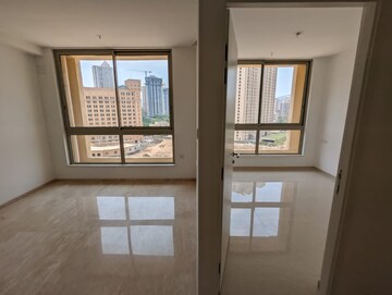 Room in 1 BHK Apartment at Haware Estate, Kasarvadavali – for Rent