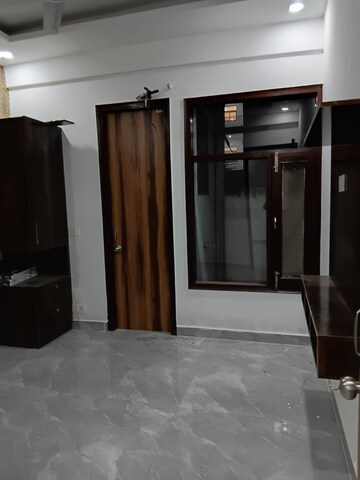 Room in 3 BHK Apartment at MS Enclave Zirakpur, Dhakoli – for Rent