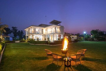 2 BHK Villa For Sale in Sector 135