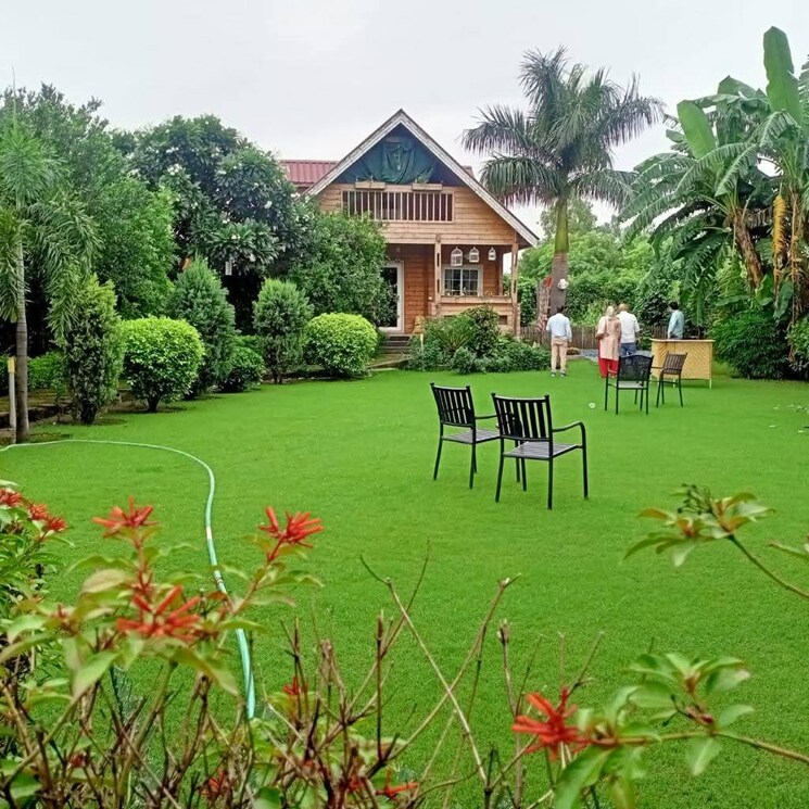 Garden, sector 135 2 Bedroom 1008 Sq.Ft. Villa In Sector 135 Noida 9270018