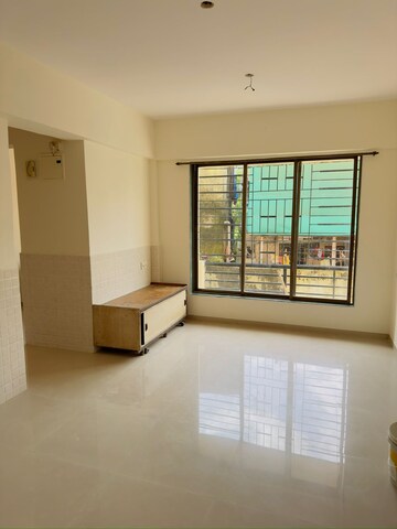 Room in 1 BHK Apartment at Bhoomi Acres, Thane West – for Rent