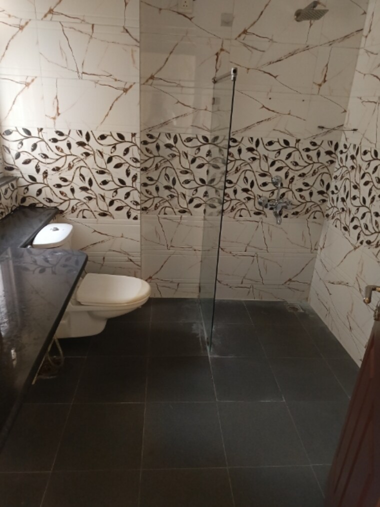 Bathroom, unitech-escape 3 Bedroom 2000 Sq.Ft. Apartment In Sector 50 Gurgaon 9270055
