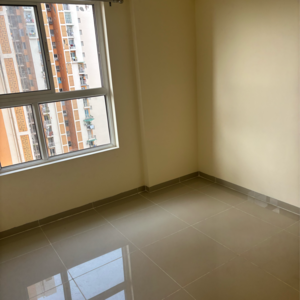 Room in 3 BHK Apartment at Wave Dream Homes, Ram Nagar – for Rent