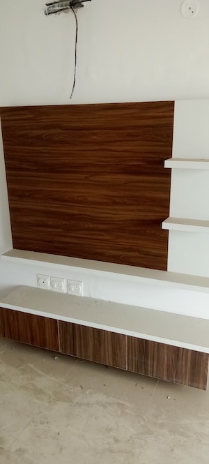 Furnished Amenities in 3 BHK Apartment at Parker Residency, Sector 61 – for Rent