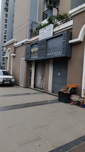  Shop For Sale in Saviour Park, Mohan Nagar