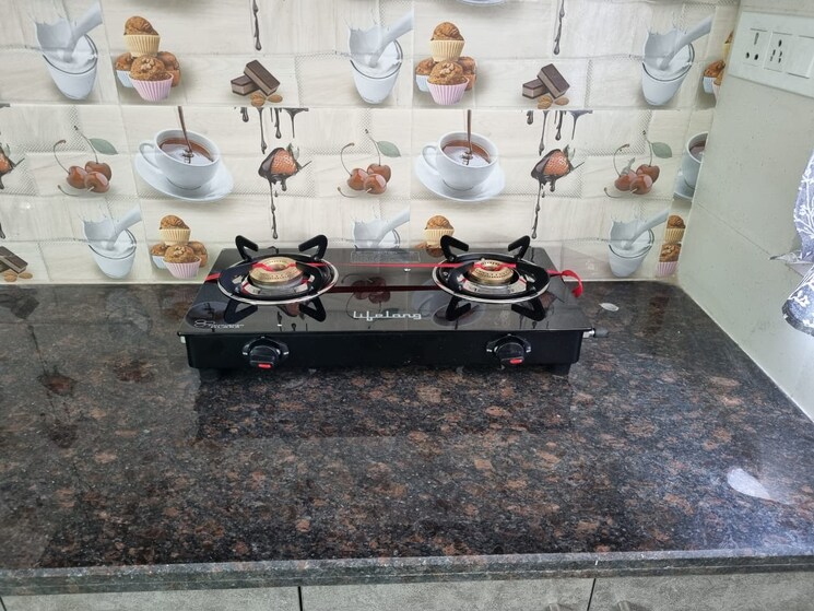  Parking, puri-pratham 1 RK 250 Sq.Ft. Apartment In Sector 84 Faridabad 9270125