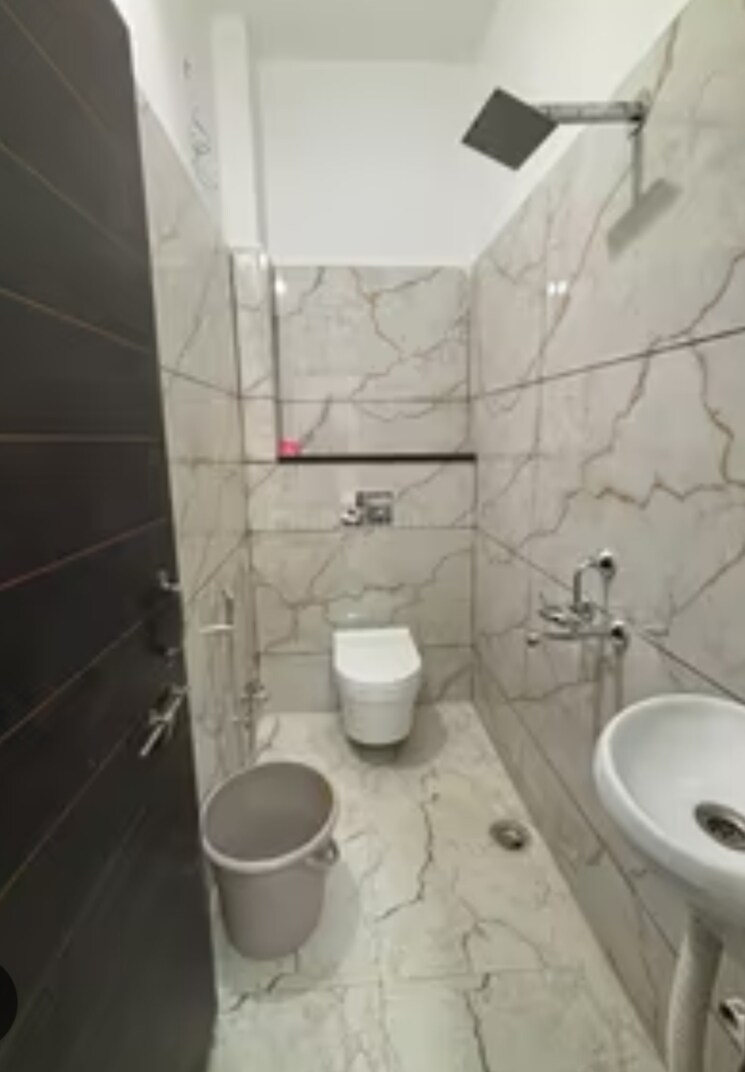 Bathroom, khanpur 2 Bedroom 800 Sq.Ft. Builder Floor In Khanpur Delhi 9270143