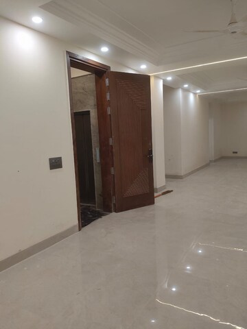 6+ BHK Builder Floor For Sale in Panchsheel Park