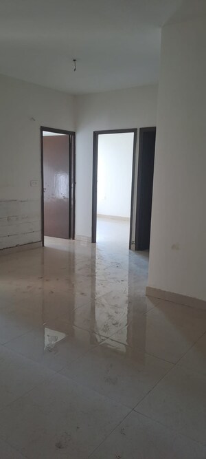 Room in 2 BHK Apartment at Signature Global Proxima, Sector 89 – for Rent
