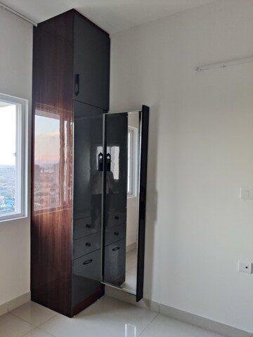 Furnished Amenities in 3 BHK Apartment at Prestige Tranquil, Kokapet – for Rent