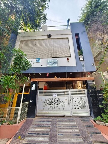 6+ BHK Independent House For Sale in Neredment