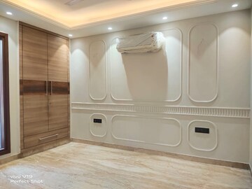 Building Lobby in 3 BHK Builder Floor at Kailash Hills – for Sale