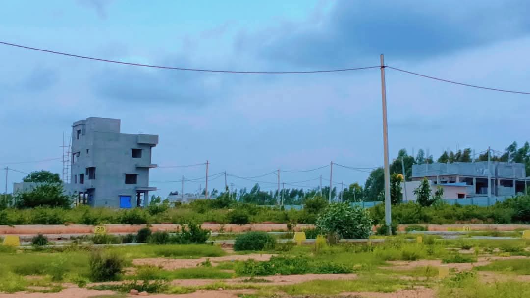 Plot For Sale in Anand Niketan