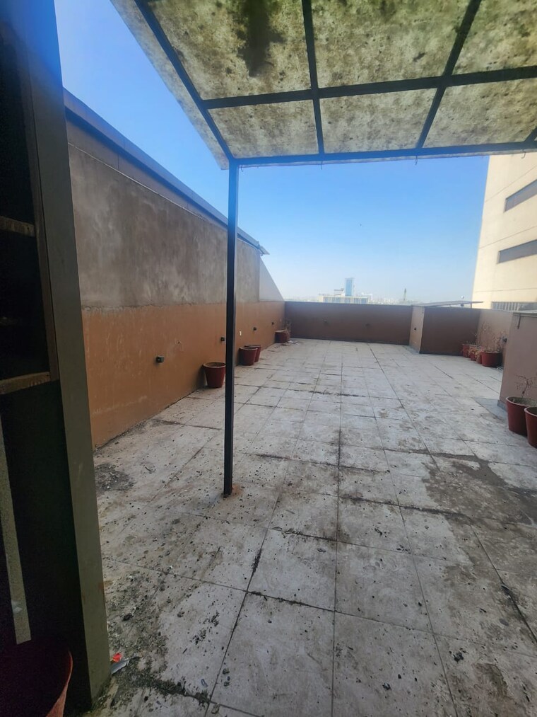 Kitchen, binori-b-square-3 Commercial Office Space 2485 Sq.Ft. In Bodakdev Ahmedabad 9270334