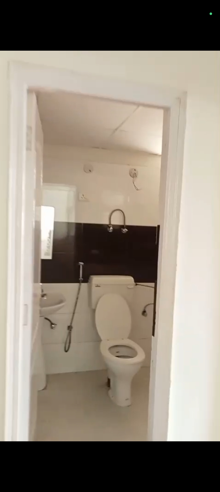 2 BHK Apartment For Rent in High End Paradise II