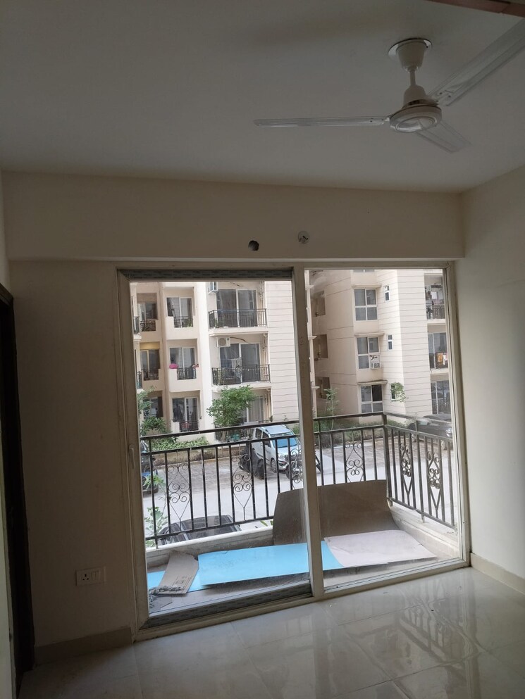 Room, signature-global-proxima 2 Bedroom 685 Sq.Ft. Apartment In Sector 89 Gurgaon 9270365