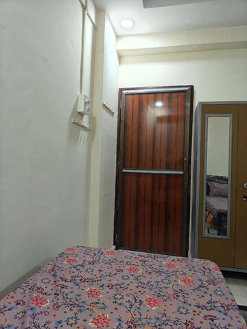 Master Bedroom in  Pg at Kopar Khairane – for Rent