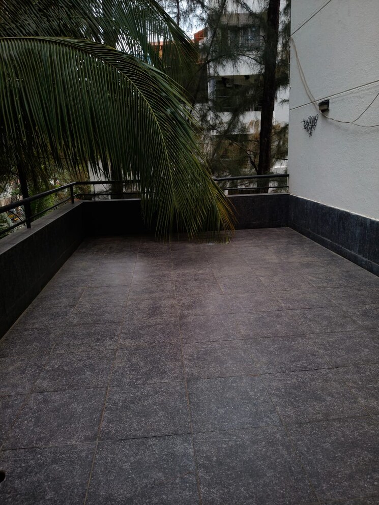 Balcony, clover-dale 2 Bedroom 1030 Sq.Ft. Apartment In Koregaon Park Pune 9270366
