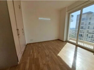 Room in 2 BHK Apartment at Puri Emerald Bay, Sector 104 – for Sale