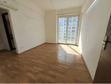 2 BHK Apartment For Sale in Puri Emerald Bay, Sector 104
