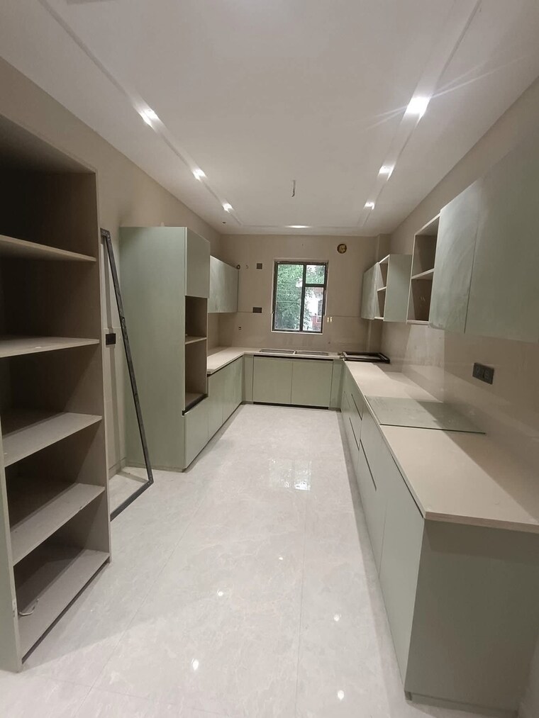 Kitchen, green fields colony 4 Bedroom 2400 Sq.Ft. Builder Floor In Green Fields Colony Faridabad 9270382