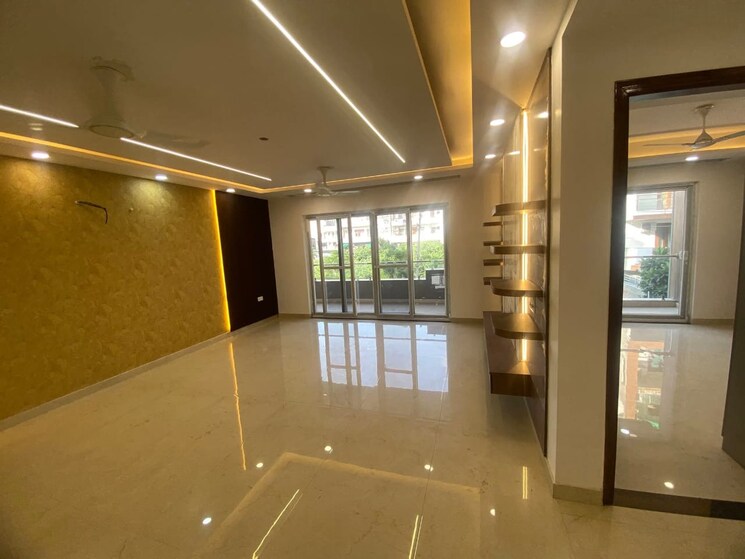 Room, green fields colony 4 Bedroom 2400 Sq.Ft. Builder Floor In Green Fields Colony Faridabad 9270382