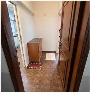 Bathroom in 3 BHK Apartment at Best Rajdoot CHS Andheri, Andheri West – for Sale