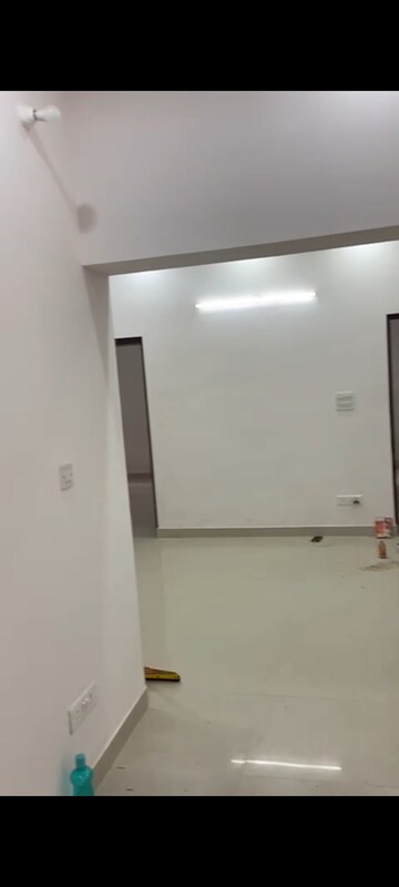 Furnished Amenities in 3 BHK Builder Floor at Greater Kailash I – for Rent