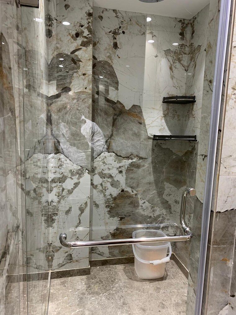 Bathroom, greater kailash ii 4 Bedroom 300 Sq.Yd. Builder Floor In Greater Kailash ii Delhi 9270479