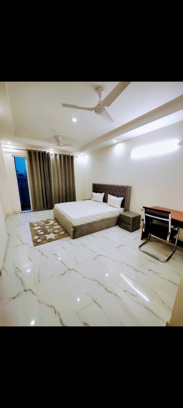 Living Room in 1 BHK Builder Floor at Hong Kong Bazaar, Sector 57 – for Rent