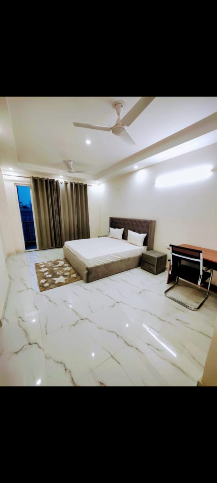 Living Room, hong-kong-bazaar 1 Bedroom 850 Sq.Ft. Builder Floor In Sector 57 Gurgaon 9270498