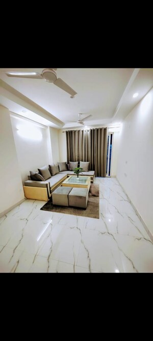 Living Room in 1 BHK Builder Floor at Hong Kong Bazaar, Sector 57 – for Rent