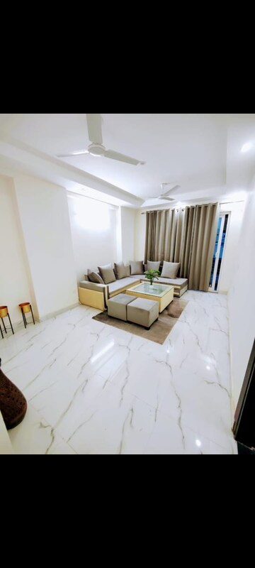 1 BHK Builder Floor For Rent in Hong Kong Bazaar, Sector 57
