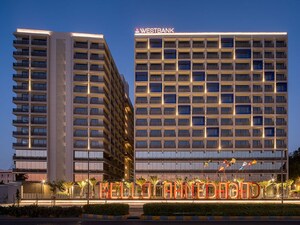  Office Space – Exterior View View at Sun Westbank, Navrangpura - for Rent