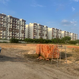  Plot For Sale in Maruti Kunj
