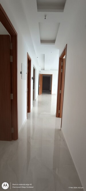 Furnished Amenities in 3.5 BHK Apartment at Ahinsha Naturez Park, Sector 41 – for Rent