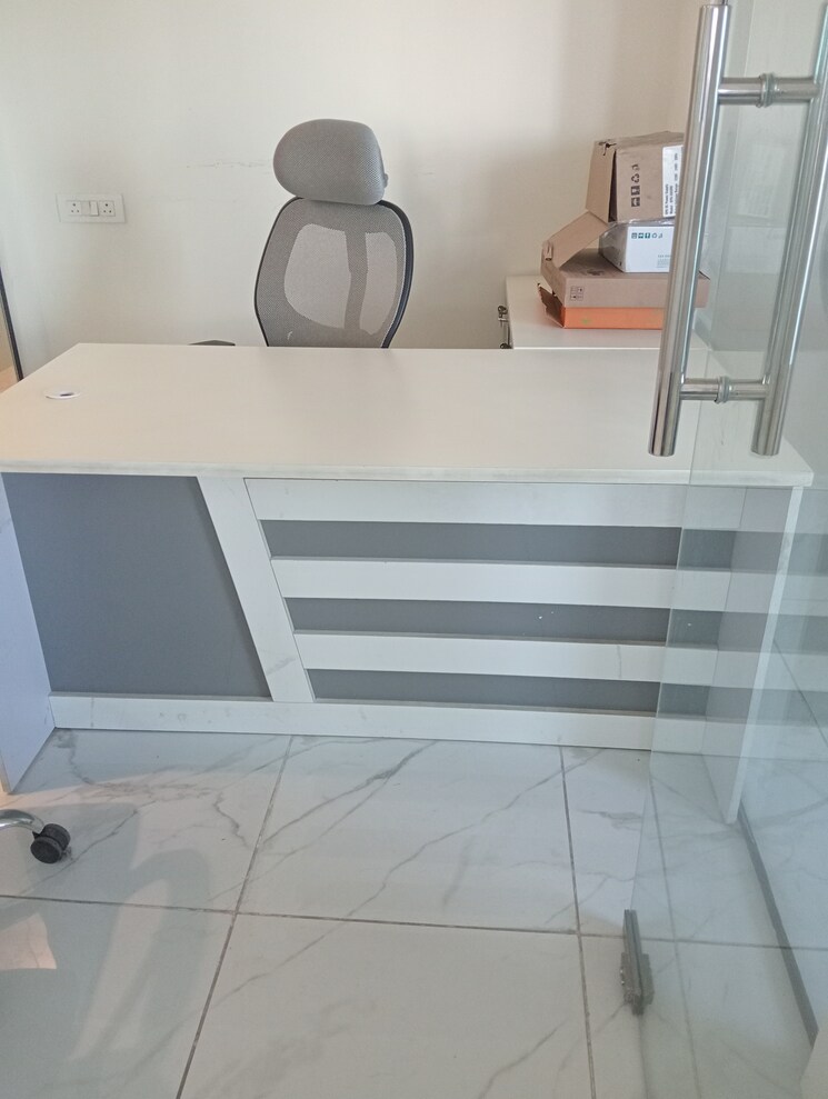 Team Area, sector 10 Commercial Office Space in IT/SEZ 1200 Sq.Ft. In Sector 10 Noida 9270527