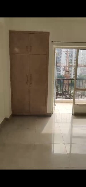 Room in 3 BHK Apartment at Dasnac Burj, Sector 75 – for Sale