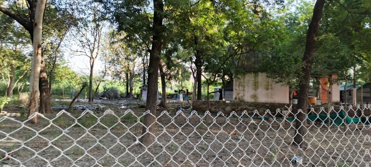 Exterior View, gaur-city-center  250 Sq.Yd. Plot In Sector 4 Greater Noida Greater Noida 9270547