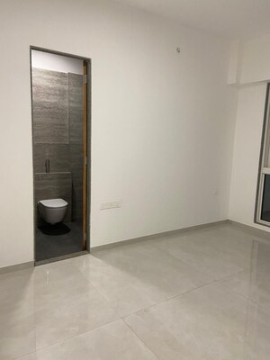 Room in 4 BHK Apartment at Neelam Senroofs, Nahur East – for Sale