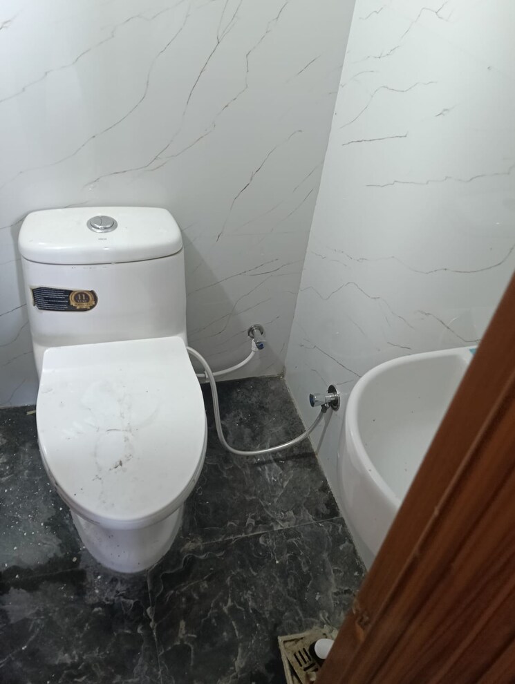 Bathroom, sector 4 3 Bedroom 3150 Sq.Ft. Builder Floor In Sector 4 Panchkula 9270567